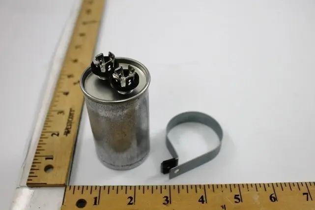 Emerson 914-0037-09 Run Capacitor 25 mfd 370V Single Round
