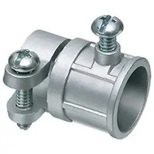 Arlington 862 Combination Coupling 3/4 In EMT Set-Screw to 3/4 In Squeeze Clamp Style Flexible Metal Conduit