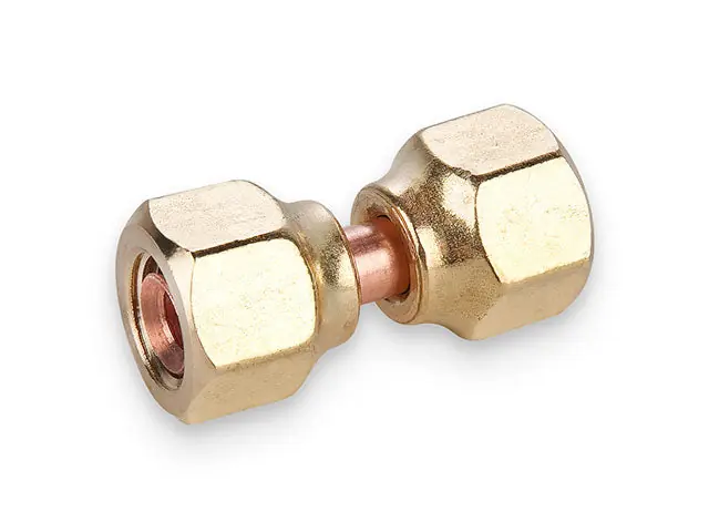 Parker 14FSV-6 Swivel Nut Valve Connector 45 Flare 3/8 Inch