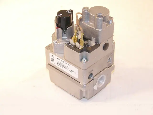 Heil Quaker 1585961 1/2 x 1/2 Gas Valve 36C74-219 24V