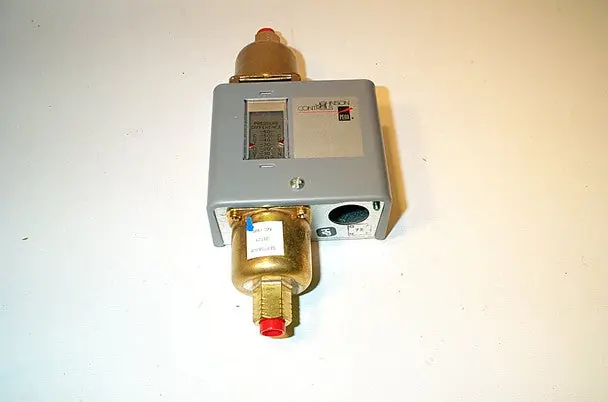 Johnson Controls P74HA-9