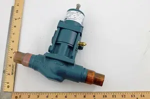 Parker-Sporlan 101905 A81OE 1 1/8ODF 1 1/8PORT REG